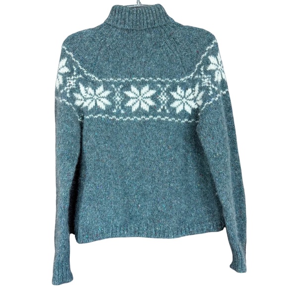 Ness of Scotland Poinsettia Pattern Turtleneck Green Tweed Sweater Size M - Picture 4 of 10